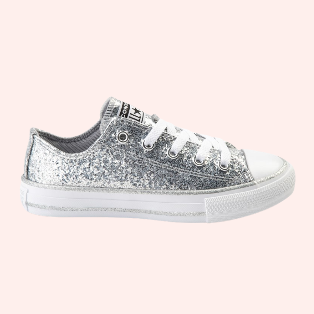 Zapatillas tipo Converse escarchadas ideas de outfits Project Glam